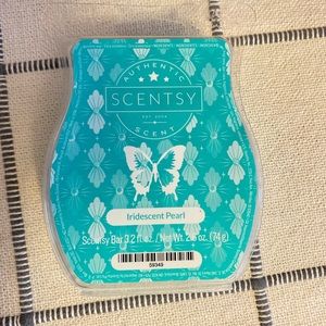 Iridescent Pearl Scentsy wax melt